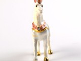 Unicorn Trinket Box
4" Tall
Hand-painted w/thick enamel
Decorated with clear Austrian crystals
Magnetic clasp closure
Comes in an elegant presentation box with bow.